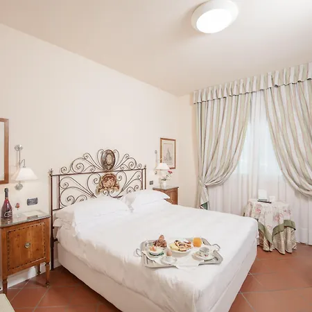 Ermellina Siena, A Tribute Portfolio 4*