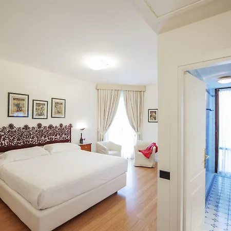 Ermellina Siena, A Tribute Portfolio 4* Siena