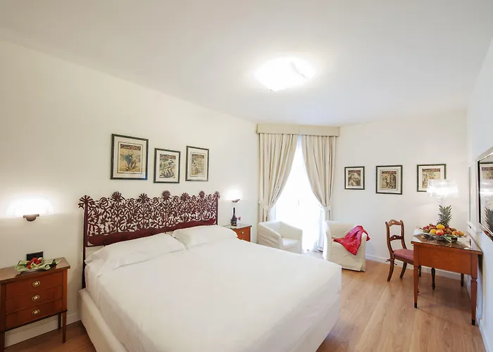 Ermellina Siena, A Tribute Portfolio Siena