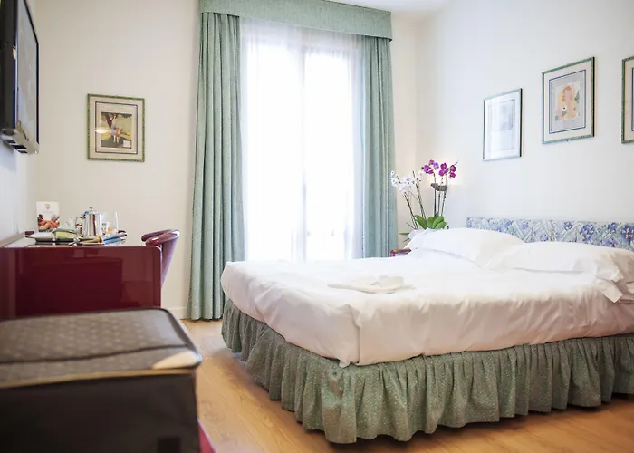 Ermellina Siena, A Tribute Portfolio 4*