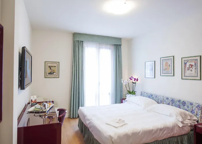 Ermellina Siena, A Tribute Portfolio Siena